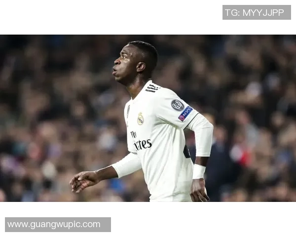 埃尔切主帅直言维尼修斯犯规明显非正常比赛对抗行为引发争议